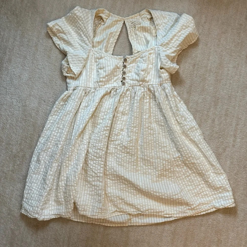White Button-Front Dress - Picture 3 of 9